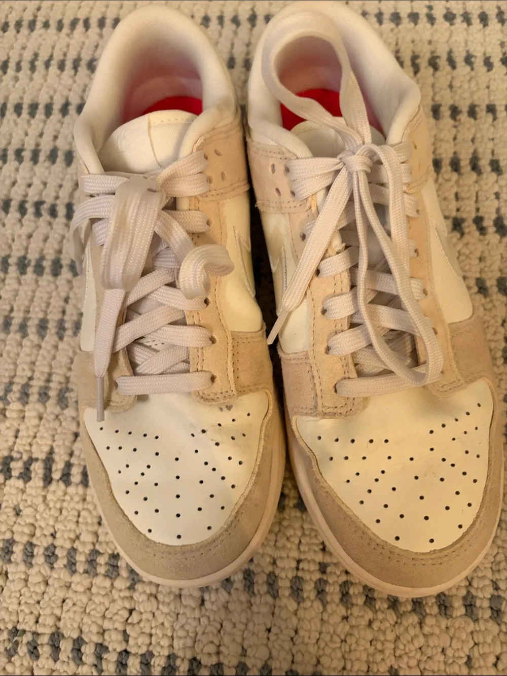 Nike women’s Low-Top Sneakers in Cream and White with Iridescent Swoosh